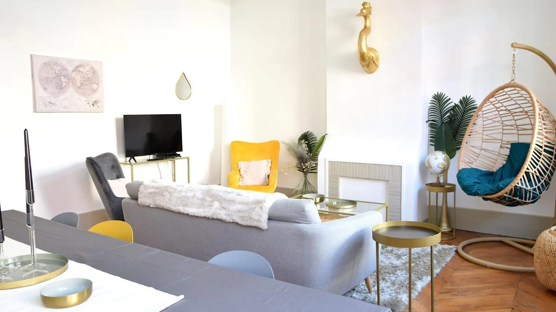 Grand Appartement Hyper Centre Castres 5 Chambres 10 Personnes 0*, Castres (Tarn) Francia